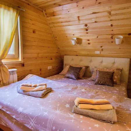 Tisina Tare باغينا باستا